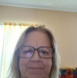 Meet your Posher, Becky